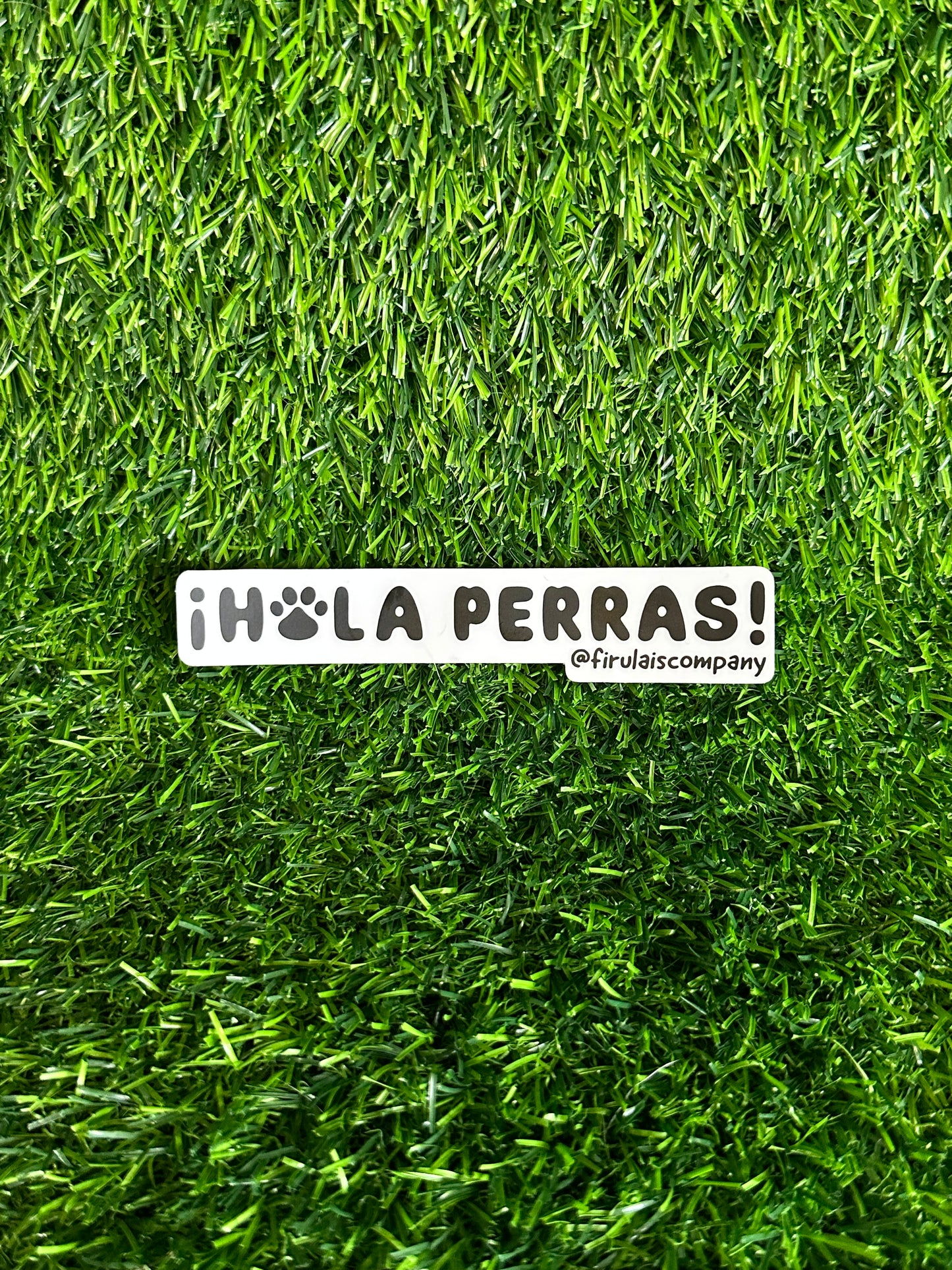 Hola perras sticker