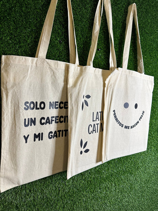 Perritos me hacen feliz :) tote bag