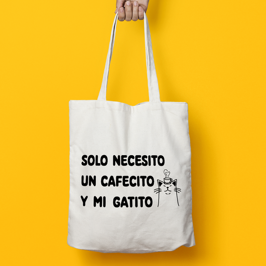 Solo necesito un cafecito y mi gatito tote bag